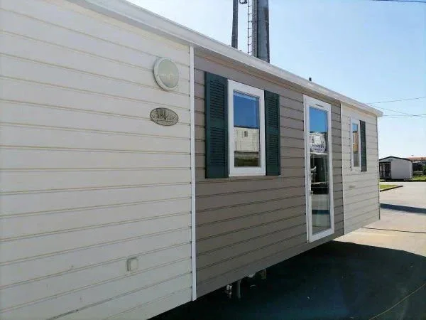 TRIGANO T2 Mobilheim (10 m x 3,7 m)