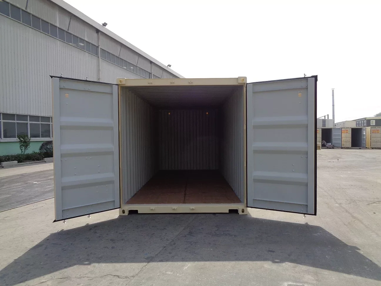 Neuer beigefarbener 20-Fuß-Trockenfrachtcontainer – Bild 4